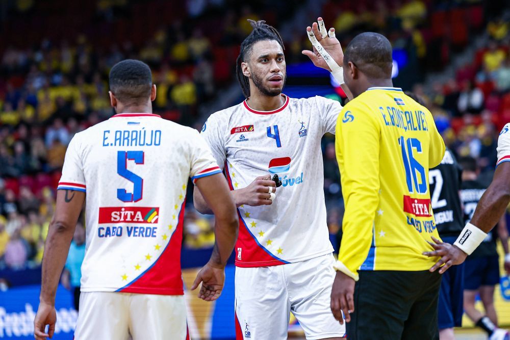 S-a rupt patul cu ei! Moment inedit pentru jucătorii naționalei care a obținut prima victorie din istorie la Campionatul Mondial _8