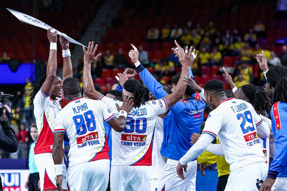 S-a rupt patul cu ei! Moment inedit pentru jucătorii naționalei care a obținut prima victorie din istorie la Campionatul Mondial _9