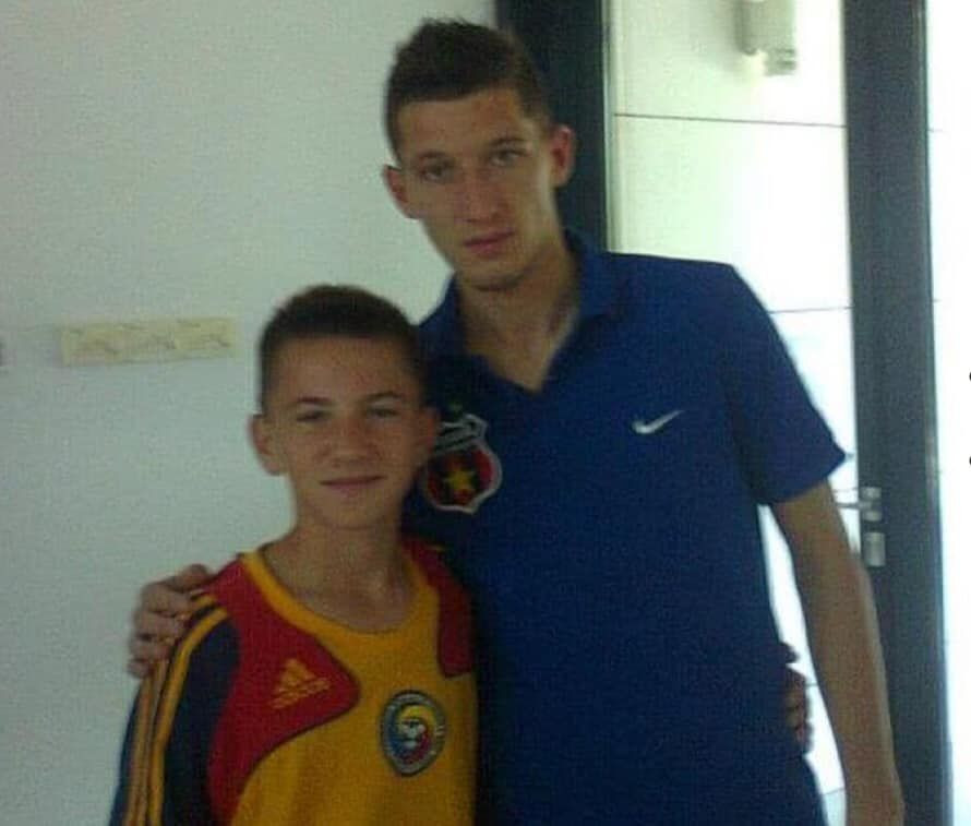 Imagini de colecție cu Deian Sorescu. Fotbaliștii cu care se poza la 13 ani _6