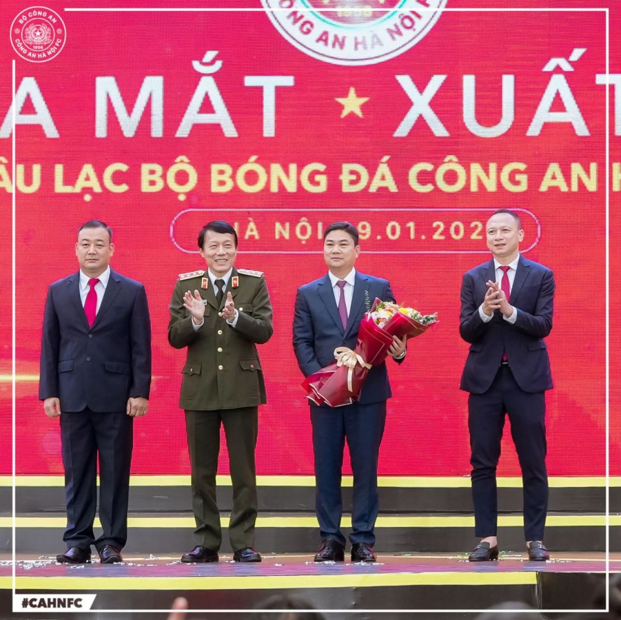 Destinație mai mult decât bizară pentru Juvhel Tsoumou, fostul atacant al lui FCSB!_12