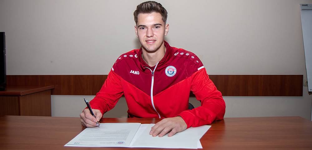 FCSB s-a mai despărțit de un jucător! A ajuns sub comanda lui Dorinel Munteanu, la Oțelul Galați_2