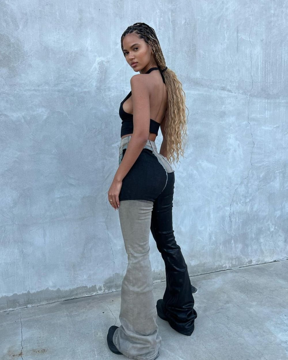 Lewis Hamilton a fost 'prins' cu iubita secretă! Se iubește cu bomba sexy care i-a luat mințile lui Kanye West _38