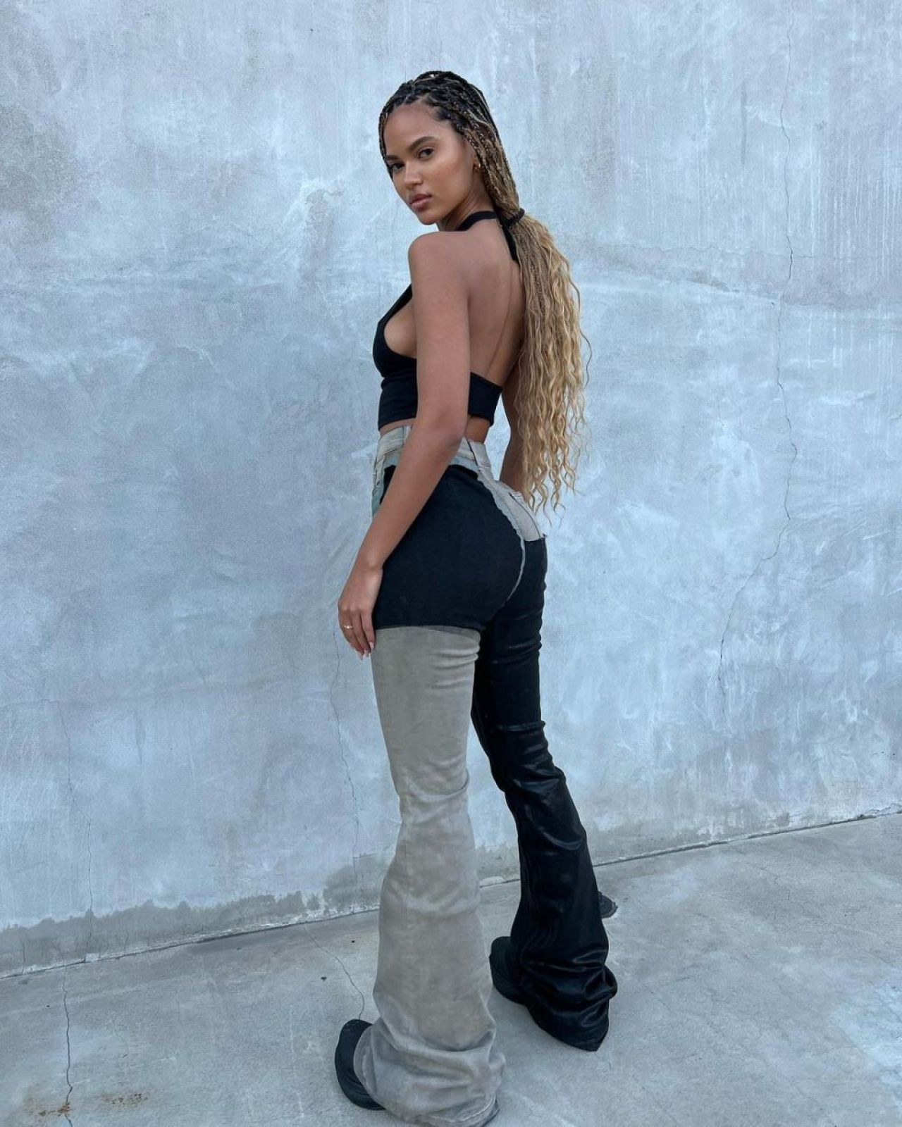 Lewis Hamilton a fost 'prins' cu iubita secretă! Se iubește cu bomba sexy care i-a luat mințile lui Kanye West _38
