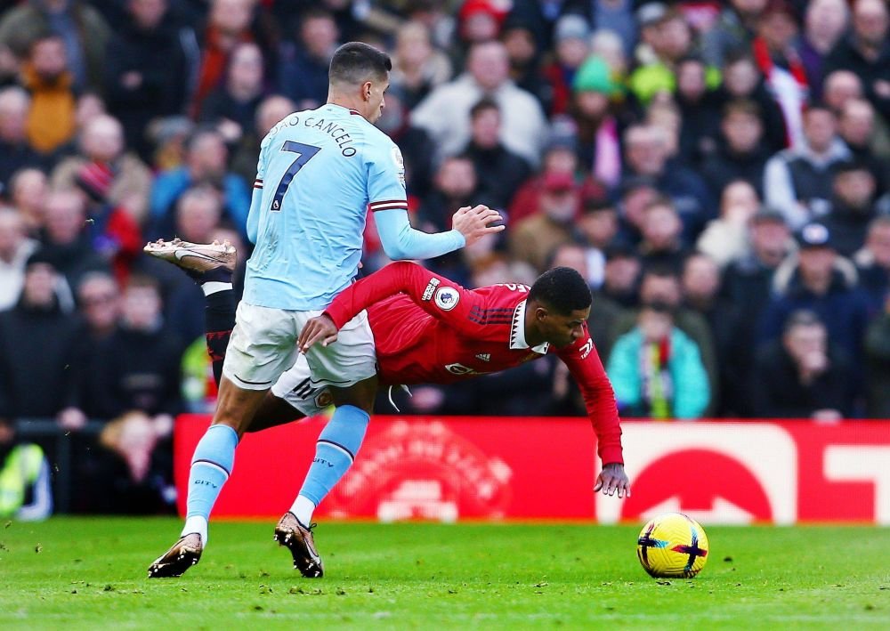 Derby pe măsură! Manchester United a învins-o pe City în doar patru minute_11