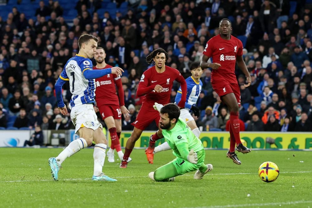Liverpool, bătută la scor de neprezentare în Premier League. Antrenorul adversarilor este chiar un fost jucător de la CFR_13
