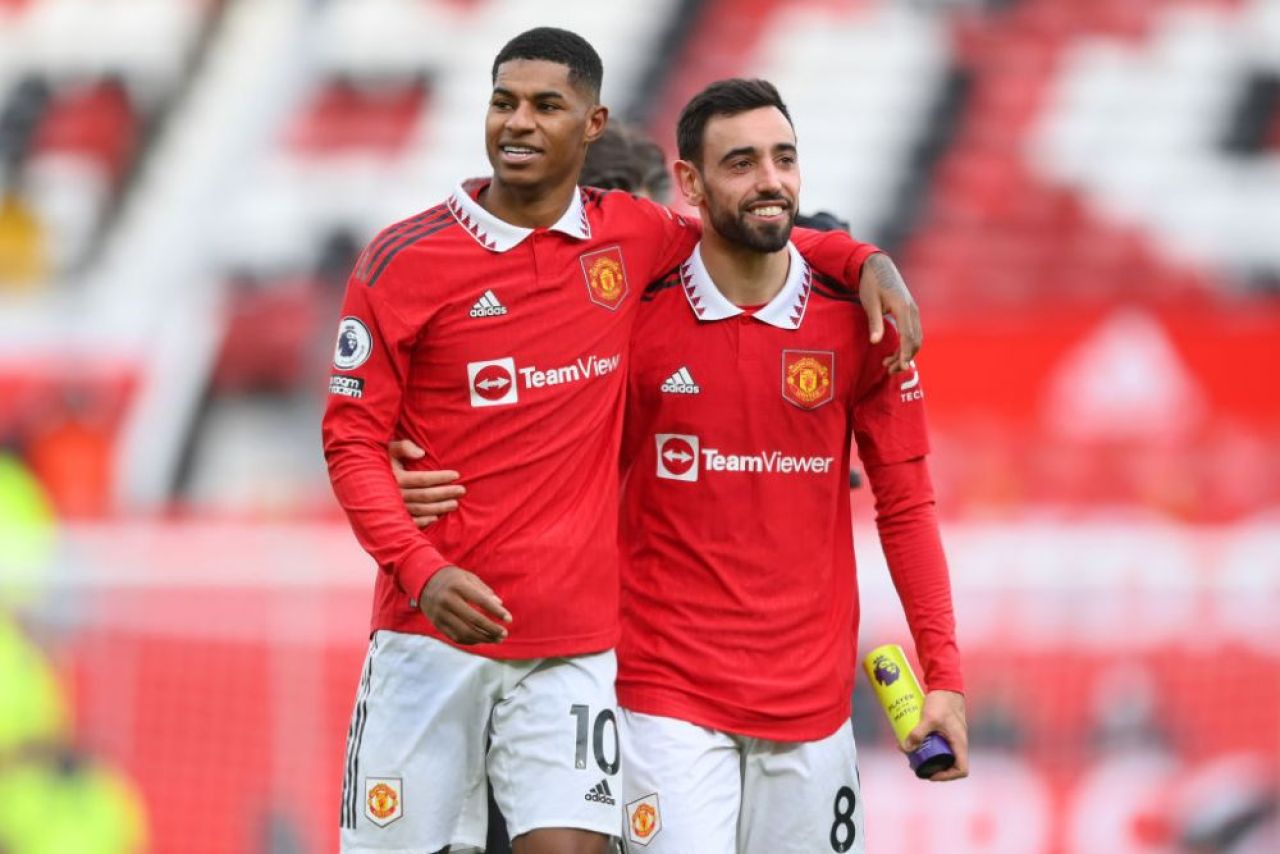 Reacția virală a lui Peter Cech după golul controversat marcat de Bruno Fernandes în derby-ul din Manchester_3