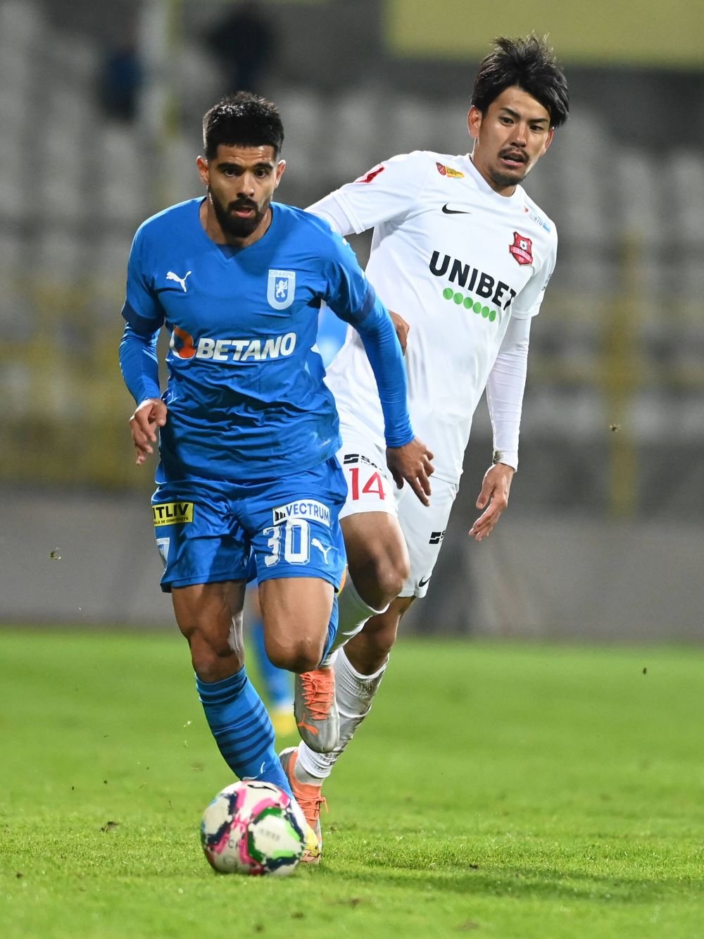 Eugen Neagoe a pus ochii pe un fotbalist din Superliga! Oltenii, dispuși să-l dea pe Ionuț Vînă la schimb_2