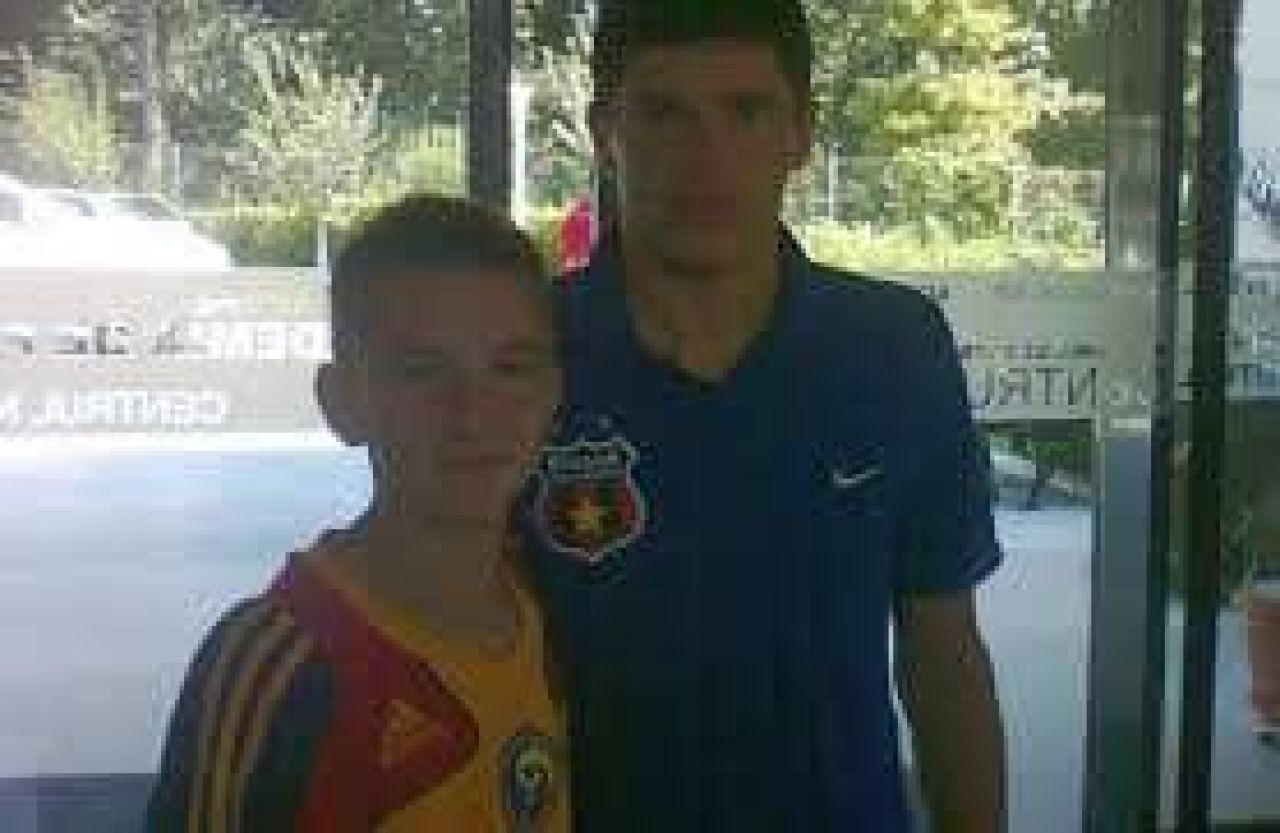 Deian Sorescu, titular la debutul pentru FCSB. Pe ce post a fost repartizat de Mihai Pintilii_8