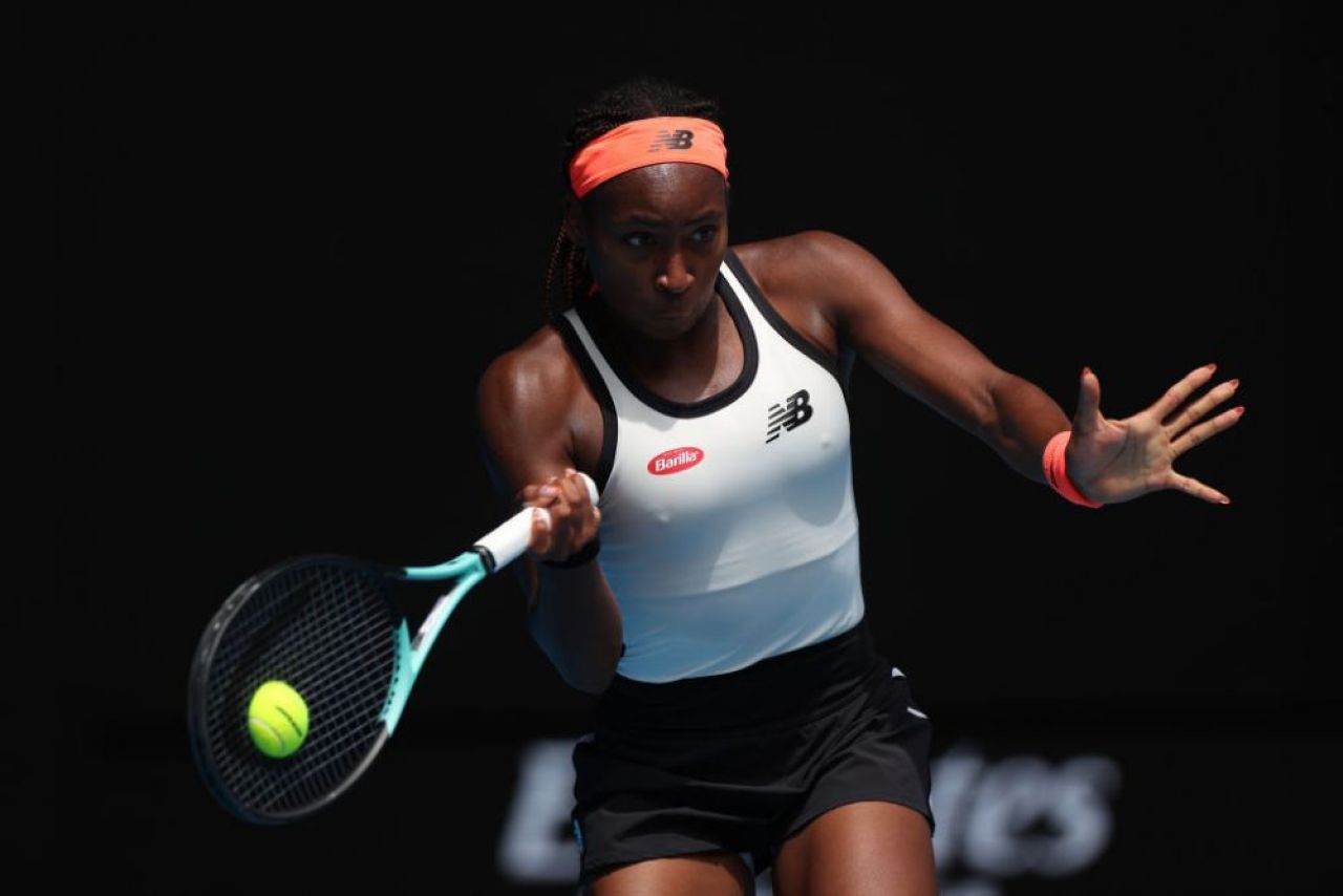 Emma Răducanu, debut entuziasmant la Melbourne: urmează un duel feroce, cu Cori Gauff, în turul 2 la Australian Open_1