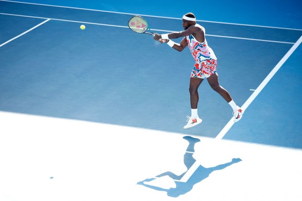 A dat peste cap toate radarele de fashion! Tiafoe și-a 'orbit' adversarul cu ținuta de la Australian Open_4
