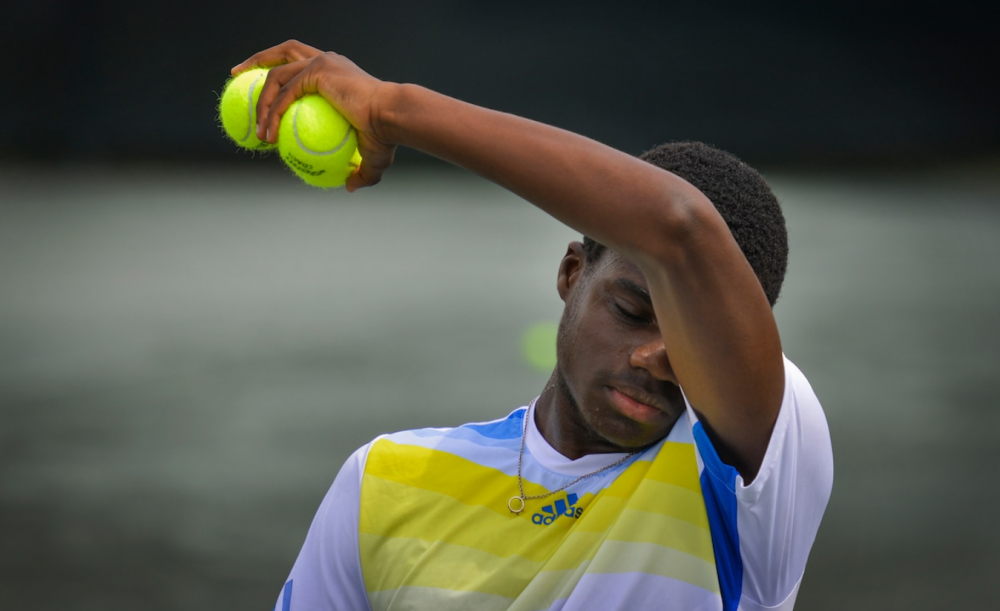 A dat peste cap toate radarele de fashion! Tiafoe și-a 'orbit' adversarul cu ținuta de la Australian Open_8