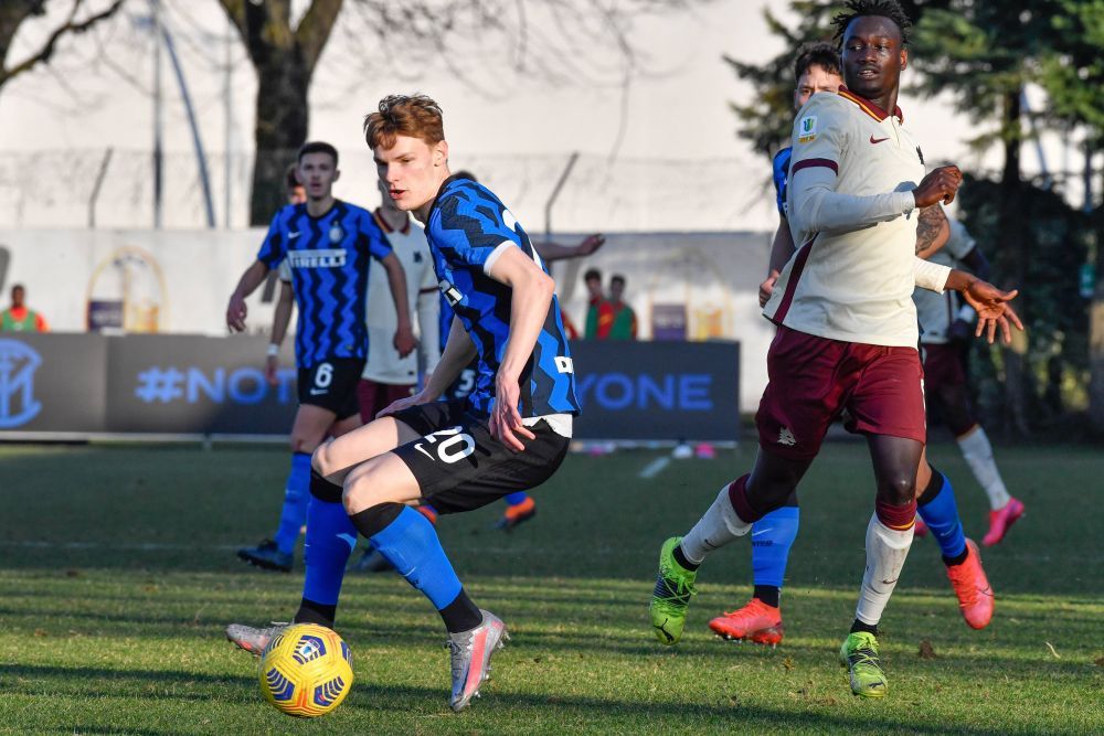 Atacantul georgian cu cetățenie română trecut pe la Inter Milano a debutat cu gol la singura echipă invincibilă din Europa!_1