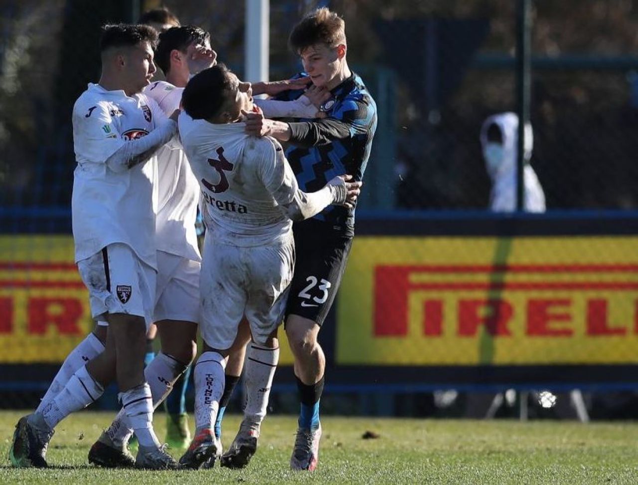 Atacantul georgian cu cetățenie română trecut pe la Inter Milano a debutat cu gol la singura echipă invincibilă din Europa!_3
