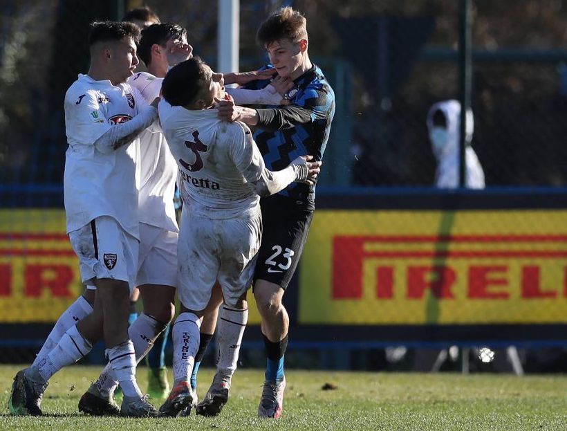 Atacantul georgian cu cetățenie română trecut pe la Inter Milano a debutat cu gol la singura echipă invincibilă din Europa!_3