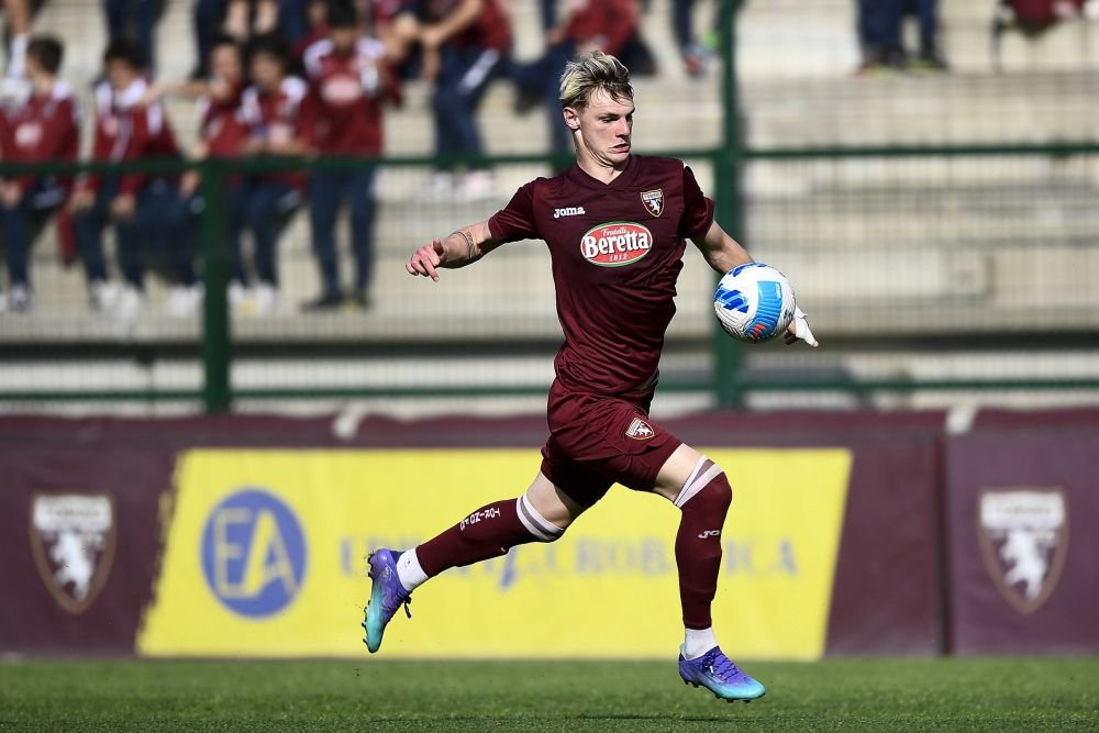 Atacantul georgian cu cetățenie română trecut pe la Inter Milano a debutat cu gol la singura echipă invincibilă din Europa!_11