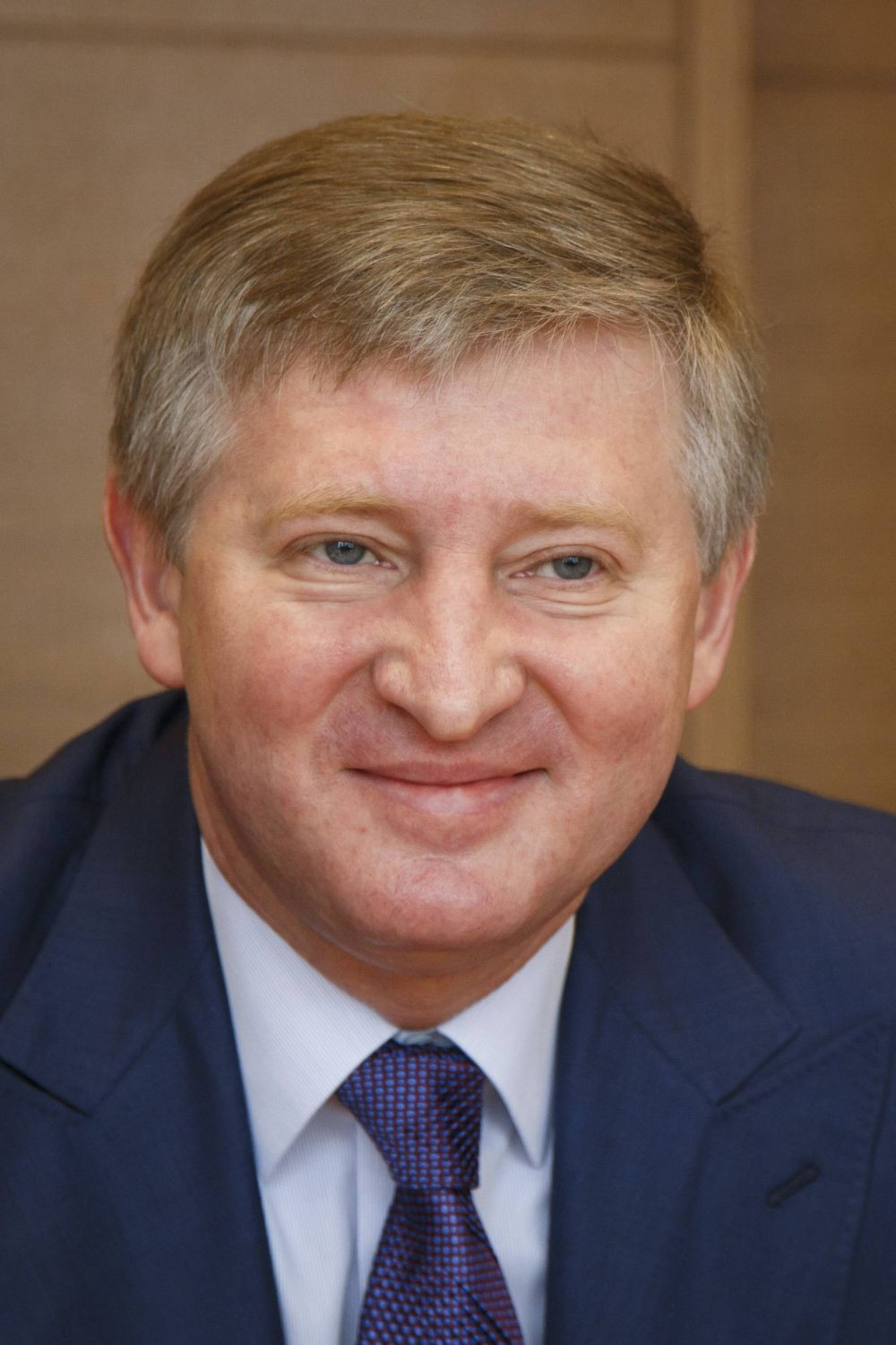 Războiul din Ucraina | Rinat Ahmetov l-a vândut pe Mudryk la Chelsea, apoi a făcut un gest imens pentru soldații care apără orașul Mariupol. Ce sumă a donat_2