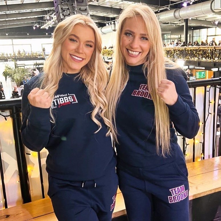 „Sâni și centuri!” Luptătoarea care face senzație pe OnlyFans și-a înnebunit urmăritorii! Cum a apărut după ce a câștigat titlul mondial _25