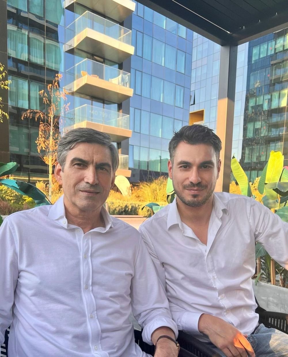 Apariție rară! Cum arată soția și fiica lui Victor Pițurcă_6