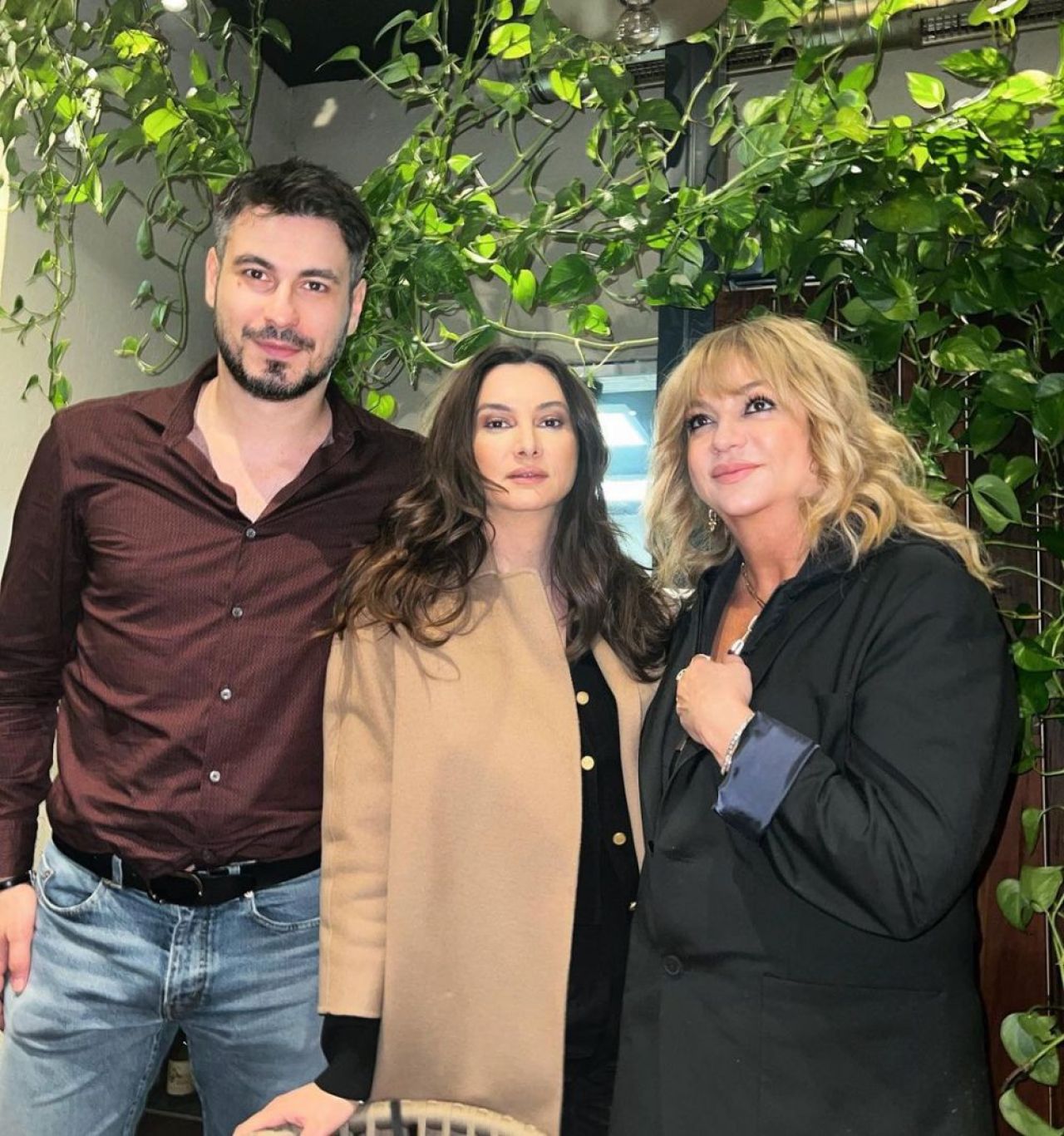 Apariție rară! Cum arată soția și fiica lui Victor Pițurcă_12
