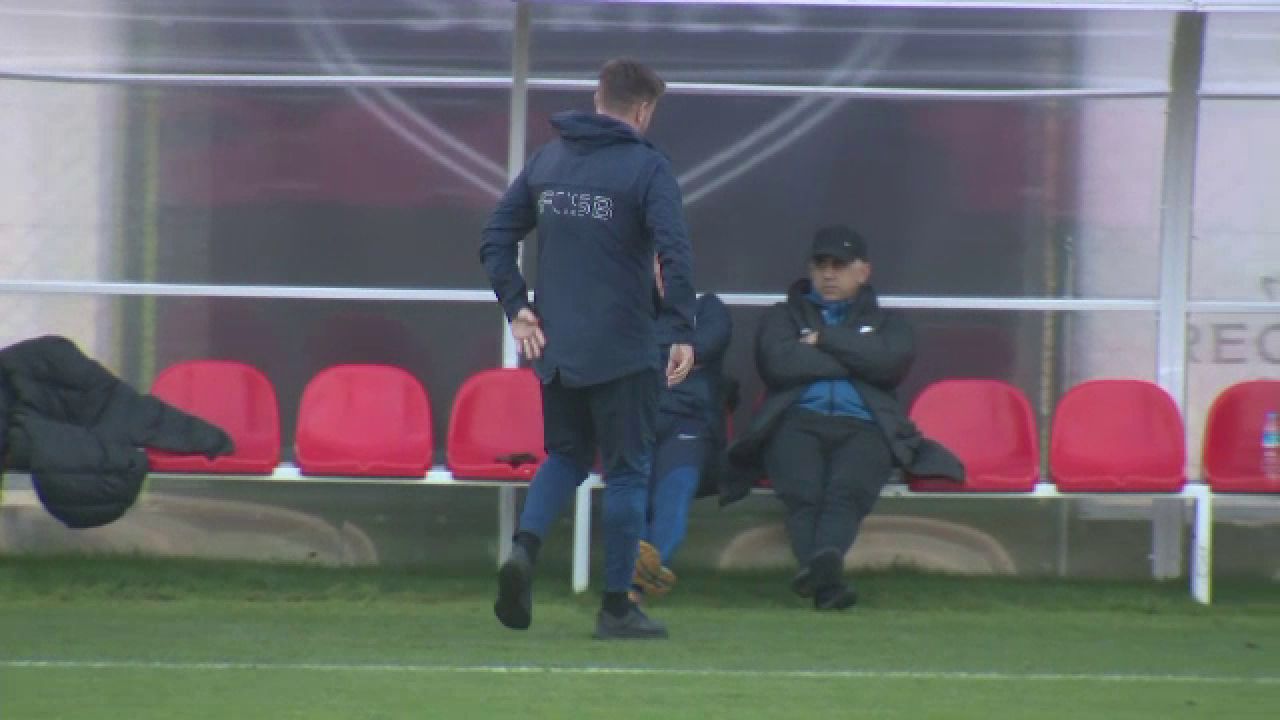 Gafă comisă după FCSB - Rakow 1-4. Cine au crezut polonezii că este antrenorul vicecampioanei_8