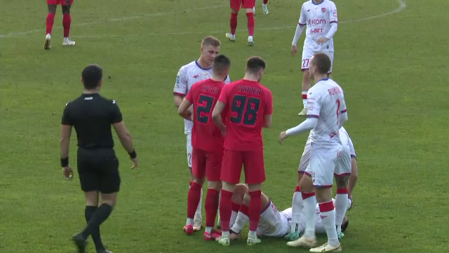 Gafă comisă după FCSB - Rakow 1-4. Cine au crezut polonezii că este antrenorul vicecampioanei_10