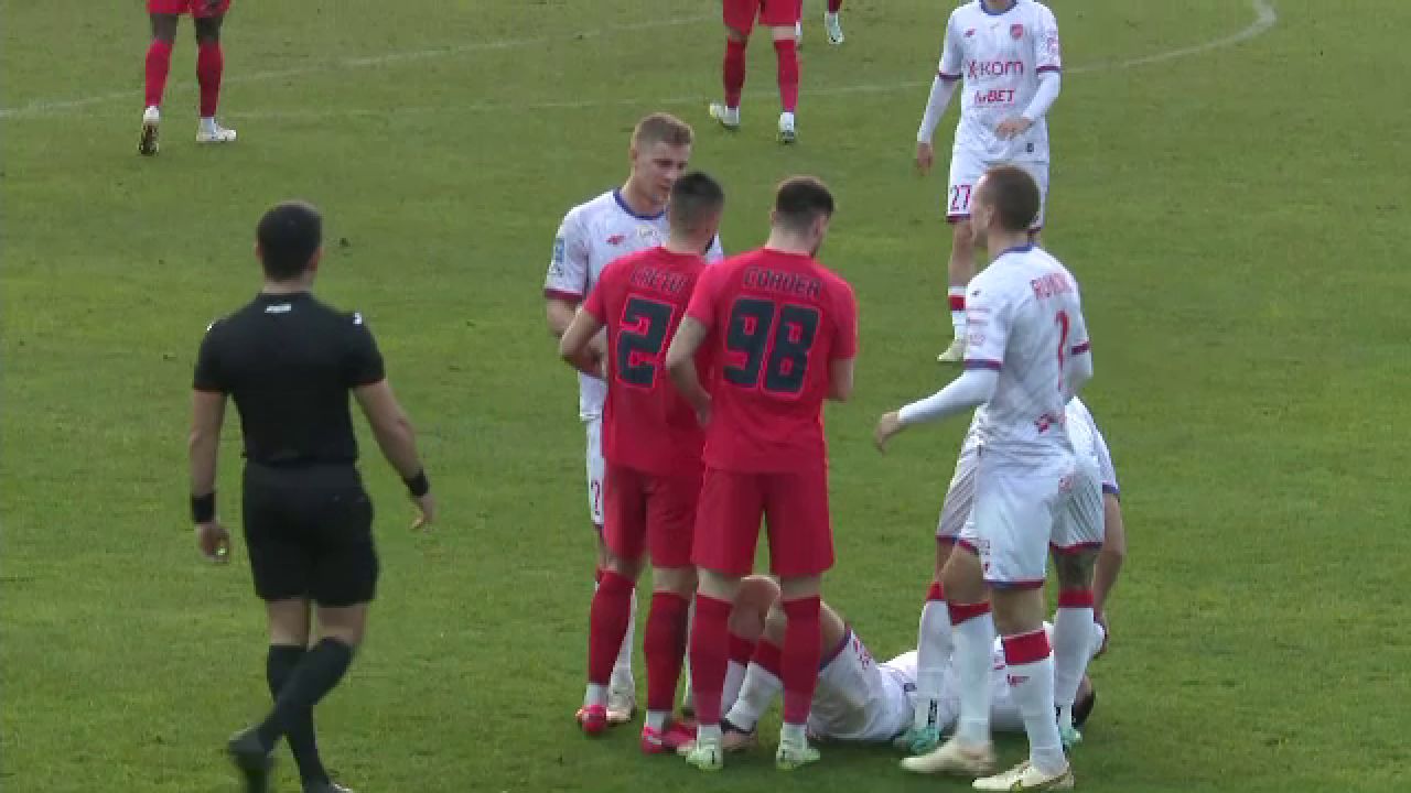 Gafă comisă după FCSB - Rakow 1-4. Cine au crezut polonezii că este antrenorul vicecampioanei_10