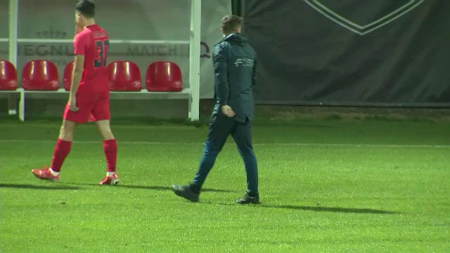Gafă comisă după FCSB - Rakow 1-4. Cine au crezut polonezii că este antrenorul vicecampioanei_13