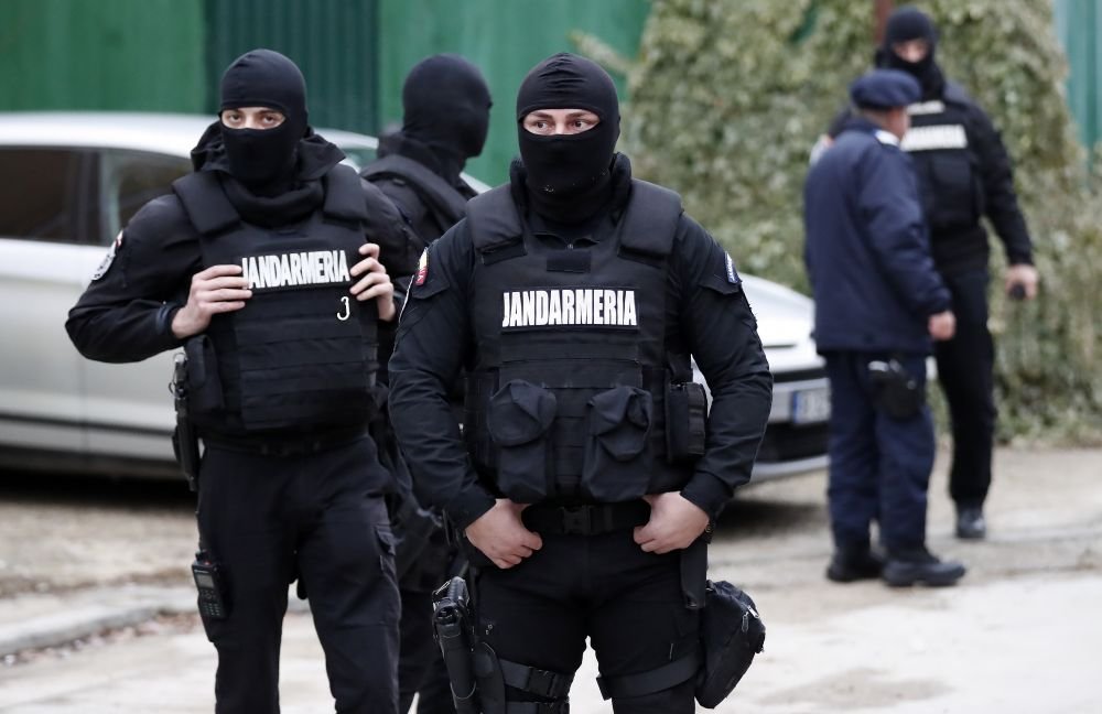 Lovitură colosală primită de frații Tate! Sechestru de 18 milioane de lei pus pe averea britanicilor_10
