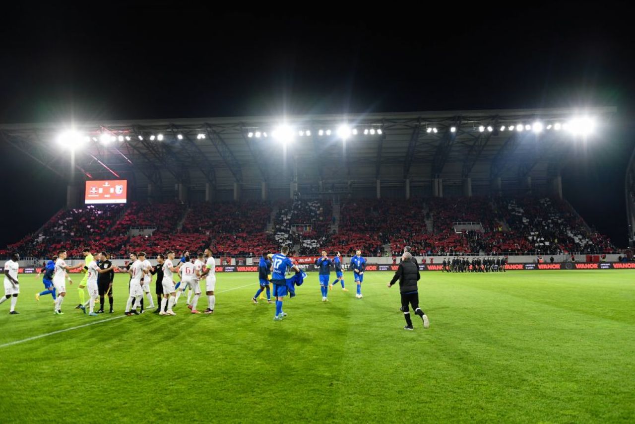 Fanii s-au plâns de prețurile ”piperate” ale biletelor pentru meciul cu FCSB, dar le-au cumpărat pe toate în câteva ore_6