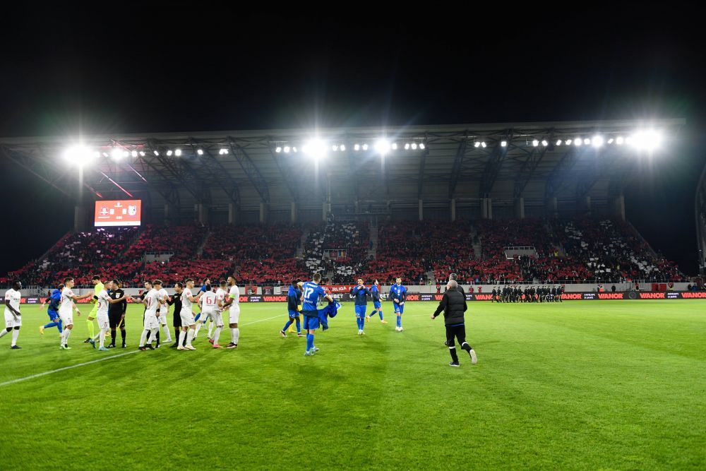 Fanii s-au plâns de prețurile ”piperate” ale biletelor pentru meciul cu FCSB, dar le-au cumpărat pe toate în câteva ore_6