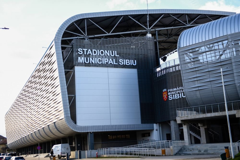 Fanii s-au plâns de prețurile ”piperate” ale biletelor pentru meciul cu FCSB, dar le-au cumpărat pe toate în câteva ore_13