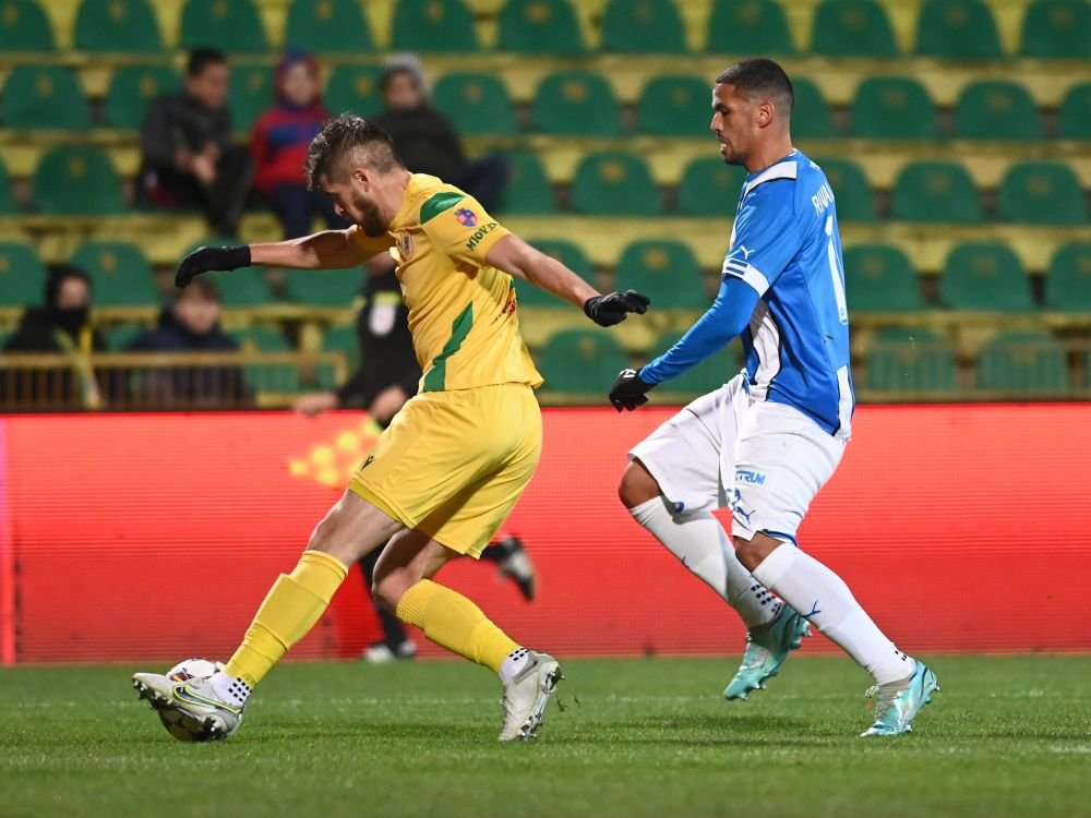 Un fost fundaș al campioanei CFR s-a înțeles cu un alt club din Superliga_5