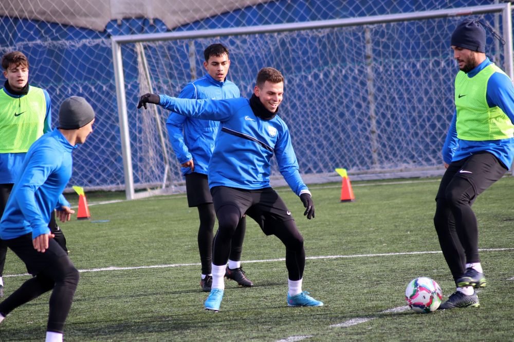 Progresul Spartac, lot cu o medie de vârstă sub 21 de ani și pregătire și amicale doar în București_30