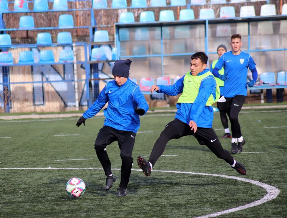 Progresul Spartac, lot cu o medie de vârstă sub 21 de ani și pregătire și amicale doar în București_37