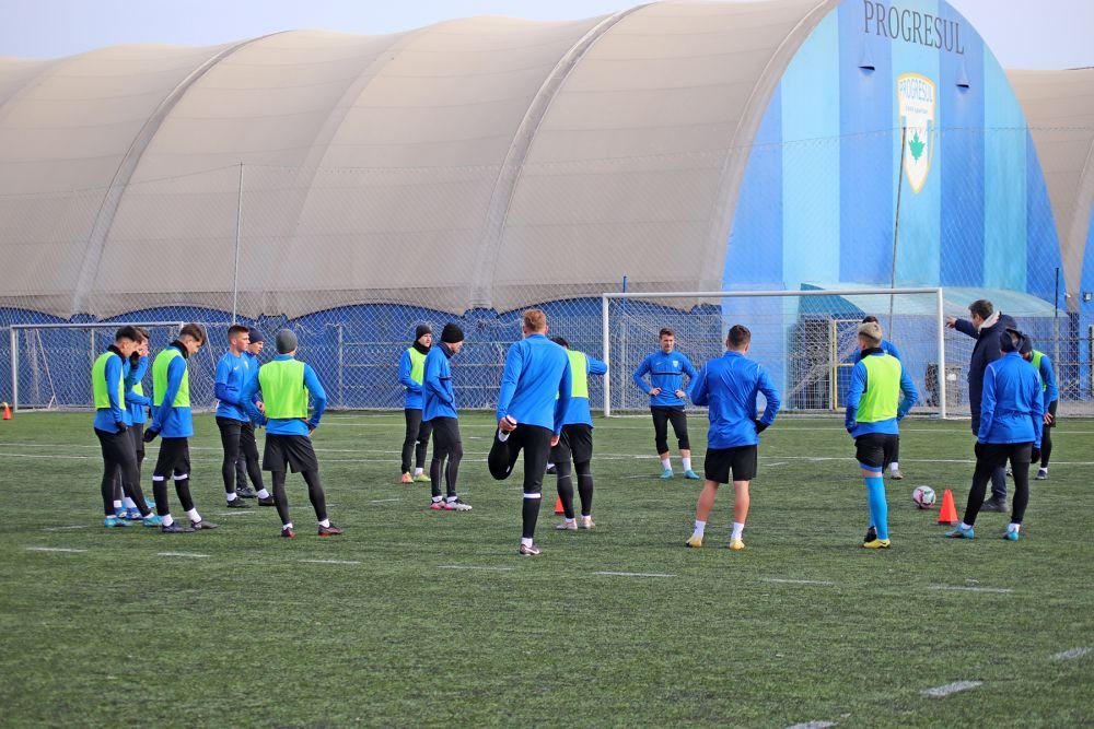 Progresul Spartac, lot cu o medie de vârstă sub 21 de ani și pregătire și amicale doar în București_43