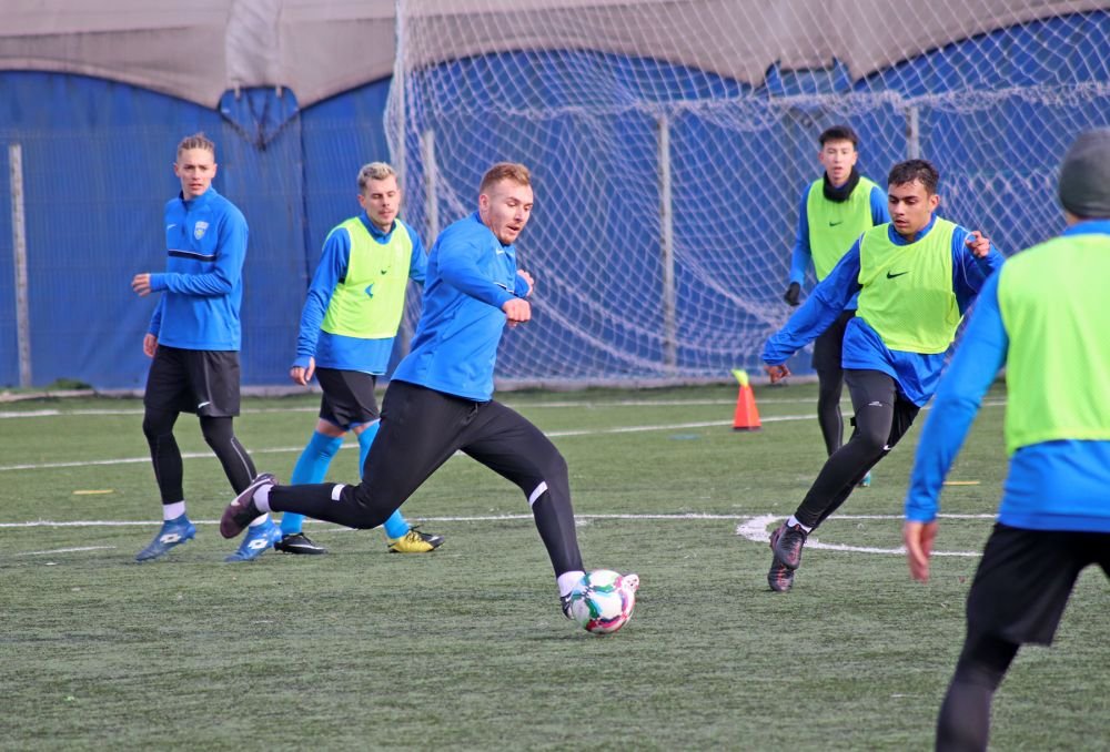 Progresul Spartac, lot cu o medie de vârstă sub 21 de ani și pregătire și amicale doar în București_44