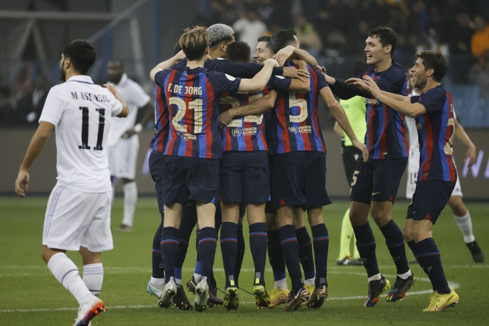 După ce a bătut-o pe Real Madrid în Supercupă, Barcelona îl transferă pe jucătorul dorit insistent de marea rivală_3