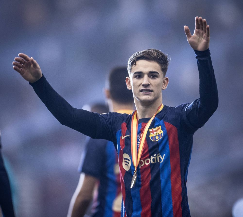 După ce a bătut-o pe Real Madrid în Supercupă, Barcelona îl transferă pe jucătorul dorit insistent de marea rivală_9