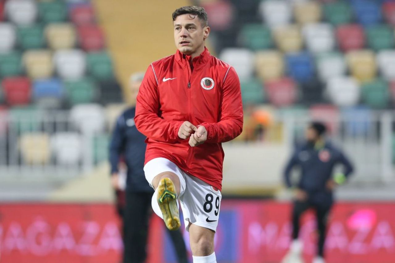 Gabi Torje prevede cine ia titlul în Superliga_2