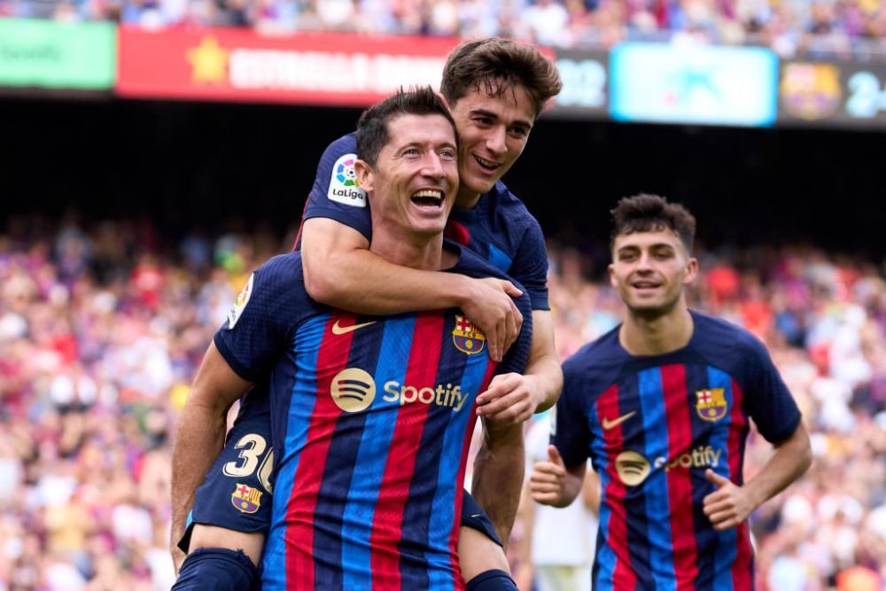 Cele trei sfaturi pe care i le-a dat Robert Lewandowski lui Gavi pentru o carieră de succes_3