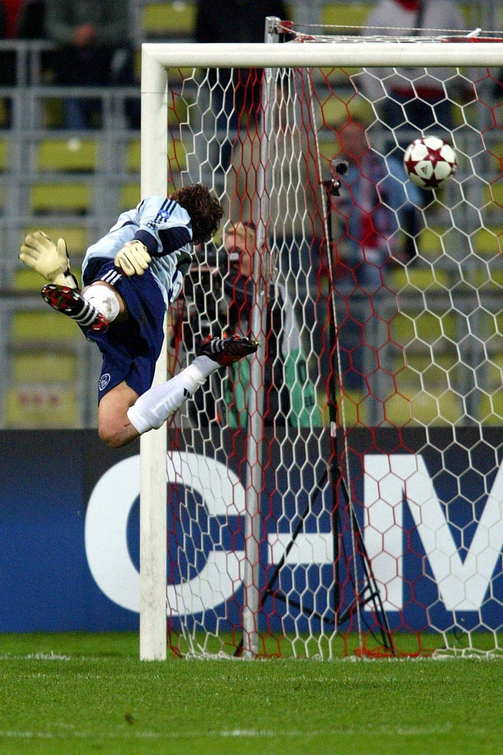 Bogdan Lobonț, la 45 de ani: 