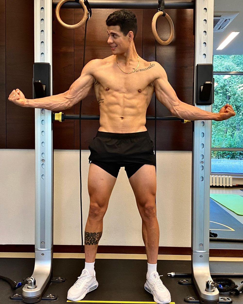 Hulk din Parma . Colegul lui Man și Mihăilă este considerat cel mai solid fotbalist din Italia