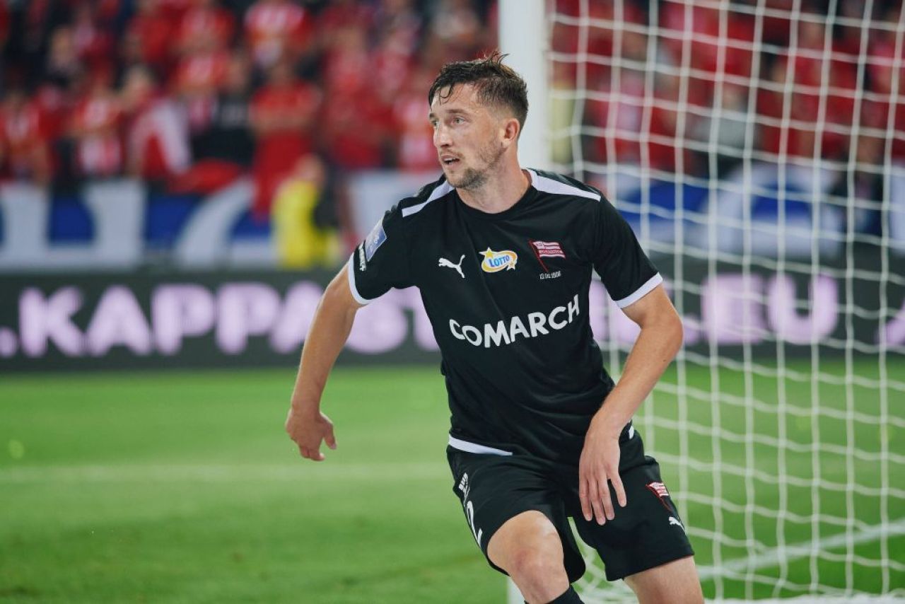Cornel Râpă e sigur: „Nu aș mai vrea să vin în țară!” În Polonia, dar cu gândul la FCSB: „Domnul Becali știe ce face!”_14