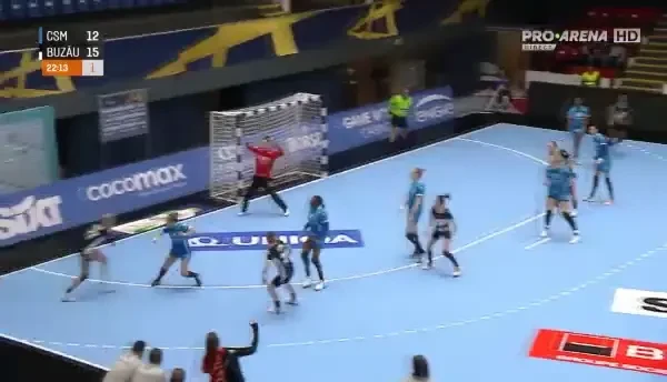 Aruncare formidabilă reușită de Iuganu în CSM București - Gloria Buzău