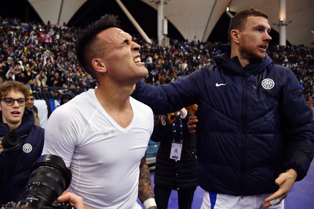 Peste 50.000 de spectatori l-au văzut pe Ciprian Tătărușanu încasând trei goluri. Inter - AC Milan, dezastru total pentru „rossoneri”_8