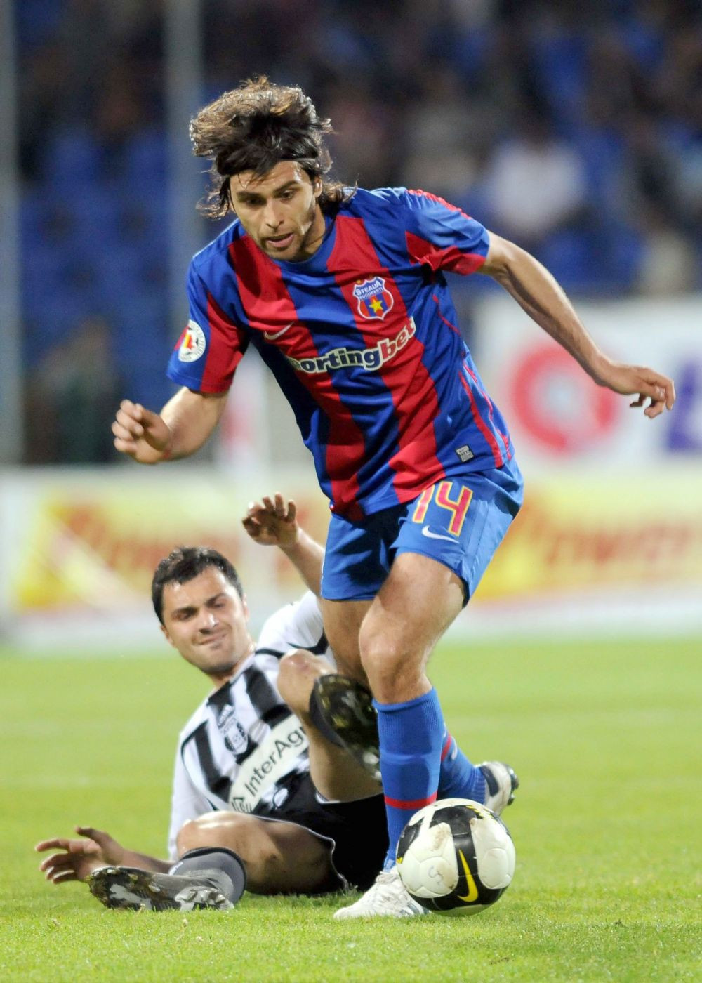 Ce face azi starul pe care FCSB a dat o avere: „Putea fi mai bun decât James Rodriguez”, dar a dispărut din fotbal la 28 de ani_12