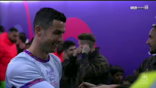 Imagini pentru eternitate: cum au fost surprinși Messi și Ronaldo la probabil ultimul duel direct ca profesioniști_21