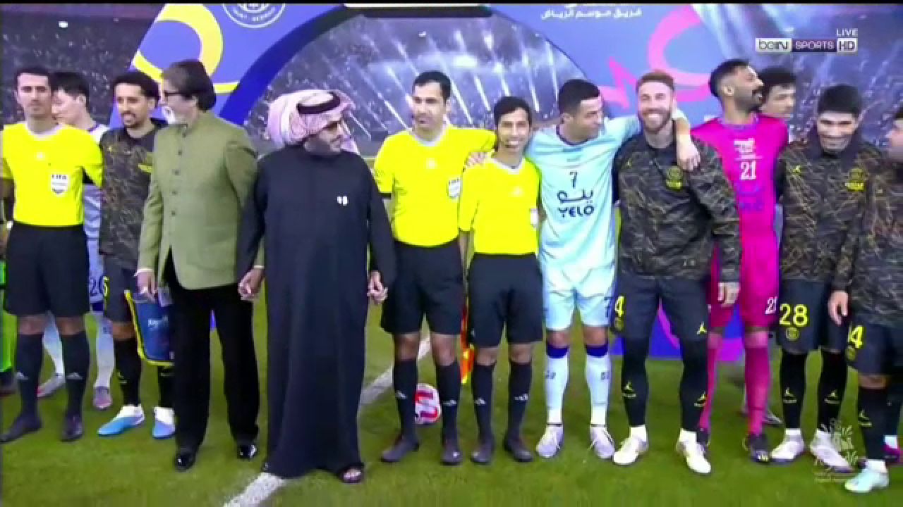 Imagini pentru eternitate: cum au fost surprinși Messi și Ronaldo la probabil ultimul duel direct ca profesioniști_36