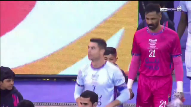 Cele mai tari poze cu Leo Messi și Cristiano Ronaldo! În ce ipostaze au fost surprinși cei doi în amicalul de lux_21