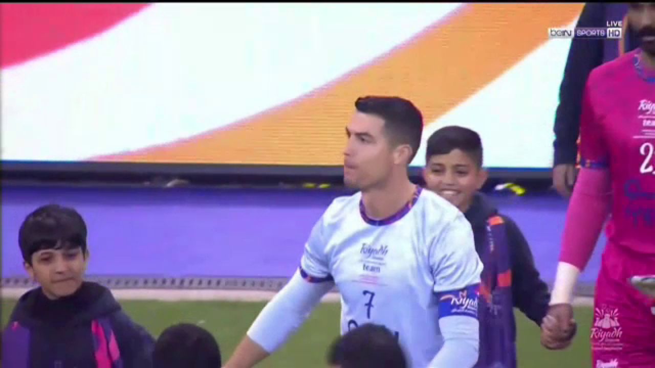Cele mai tari poze cu Leo Messi și Cristiano Ronaldo! În ce ipostaze au fost surprinși cei doi în amicalul de lux_22